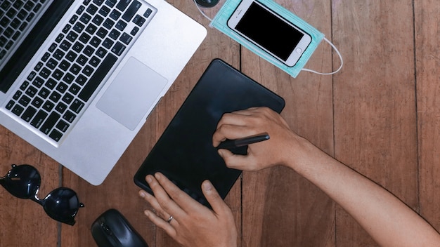 Brand Identity & Logo Design